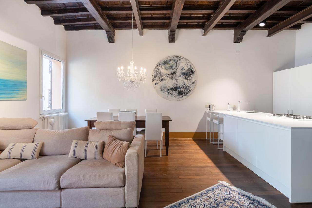 Exclusive Elegant Apartment In Pieno Centro! X4 리미니 외부 사진